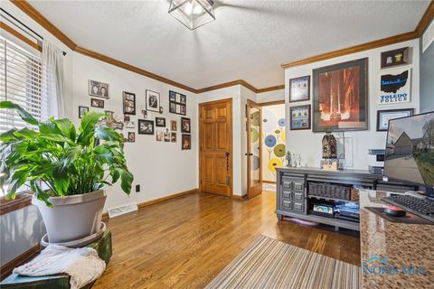 Tiny photo for 3904 Oakfield Drive, Oregon, OH 43616 (MLS # 6136415)