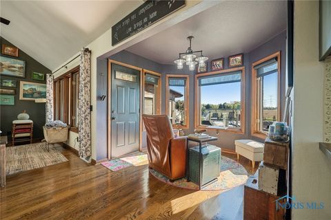 Tiny photo for 3904 Oakfield Drive, Oregon, OH 43616 (MLS # 6136415)