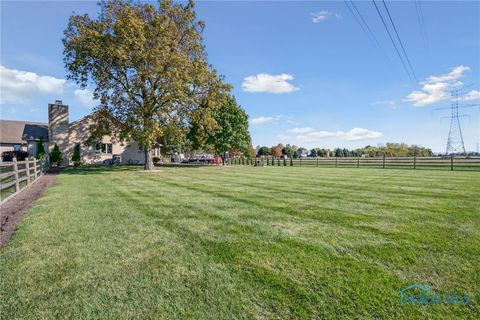 Tiny photo for 3904 Oakfield Drive, Oregon, OH 43616 (MLS # 6136415)