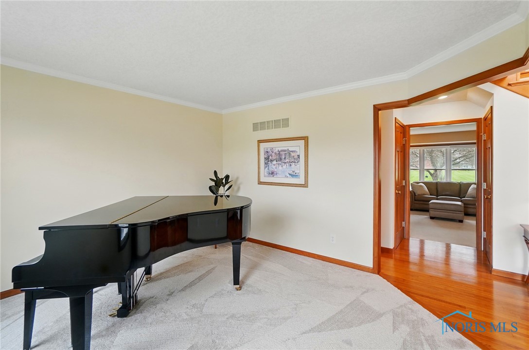 1429 Sawmill Cove, Findlay, Ohio image 4