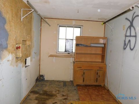 Tiny photo for 473 Windisch Street, Wauseon, OH 43567 (MLS # 6136903)