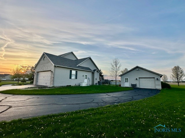 11745 W Salem Carroll Road, Oak Harbor, Ohio image 4
