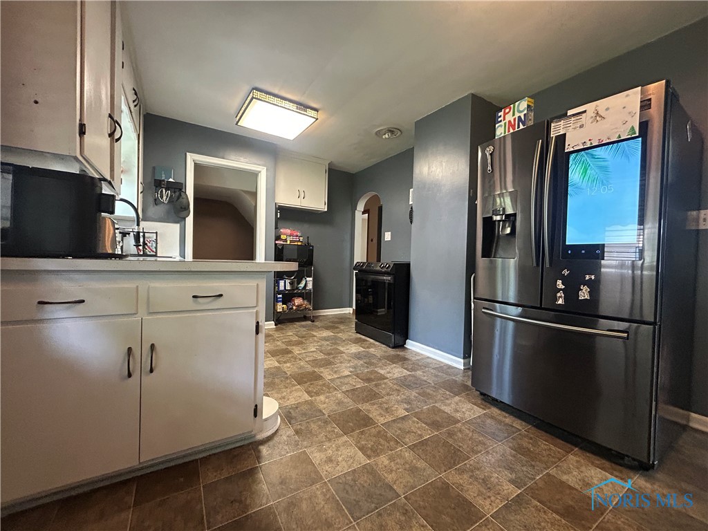 3030 Colby Drive, Toledo, Ohio image 9