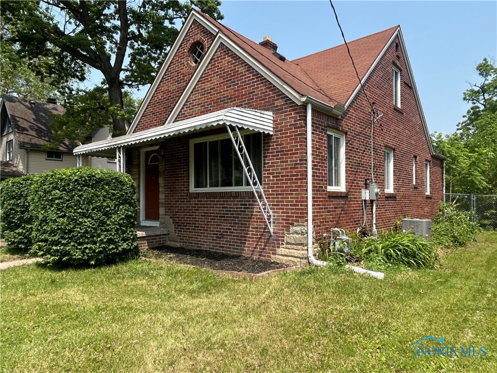 3030 Colby Drive, Toledo, Ohio image 2
