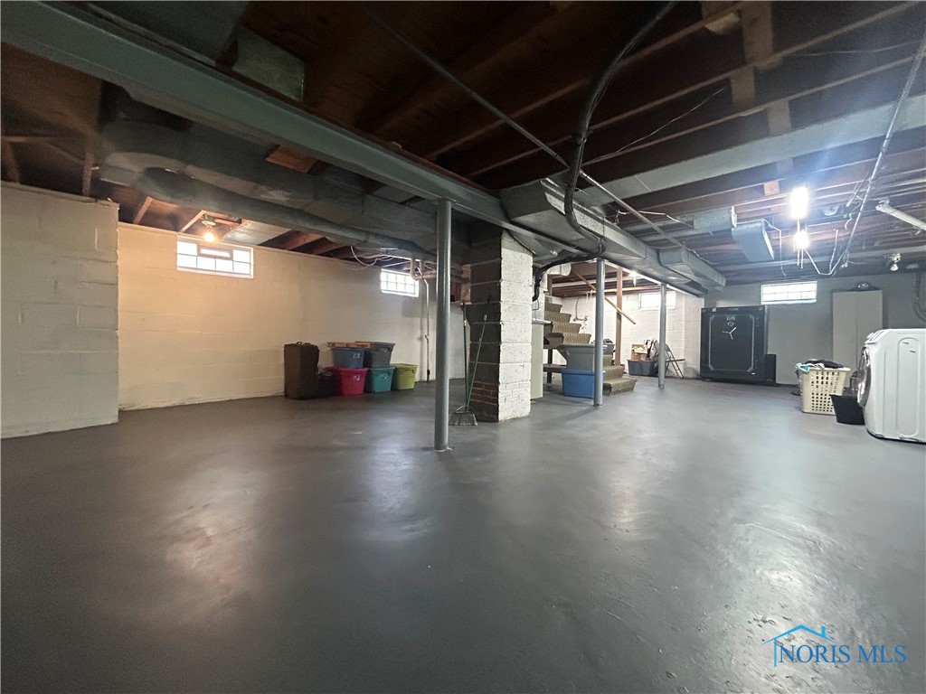 3030 Colby Drive, Toledo, Ohio image 21