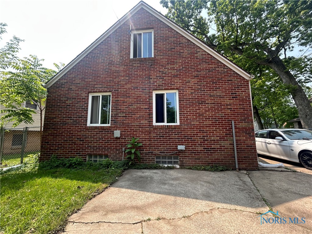 3030 Colby Drive, Toledo, Ohio image 5
