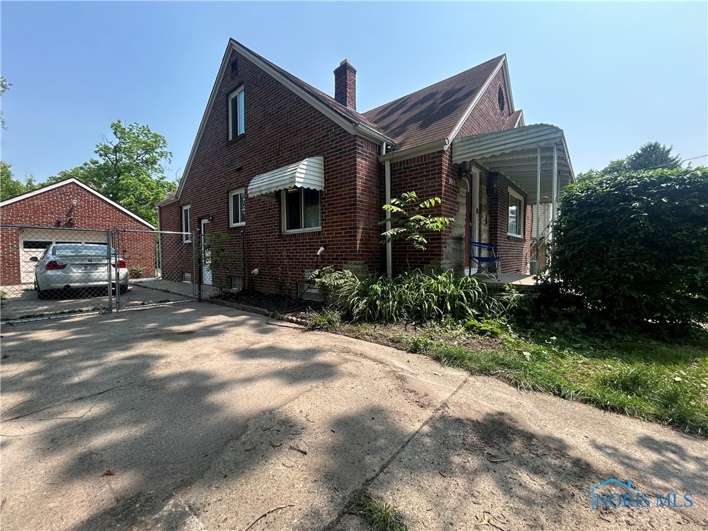 3030 Colby Drive, Toledo, Ohio image 1