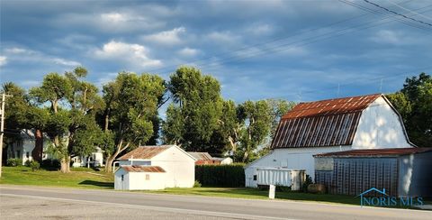 Tiny photo for 460 E Airport Highway, Wauseon, OH 43567 (MLS # 6106117)