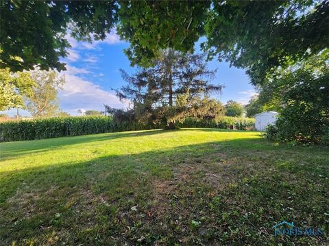 Tiny photo for 460 E Airport Highway, Wauseon, OH 43567 (MLS # 6106117)