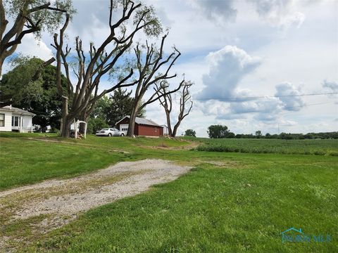 Tiny photo for 460 E Airport Highway, Wauseon, OH 43567 (MLS # 6106117)
