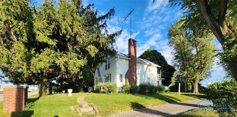 Tiny photo for 460 E Airport Highway, Wauseon, OH 43567 (MLS # 6106117)