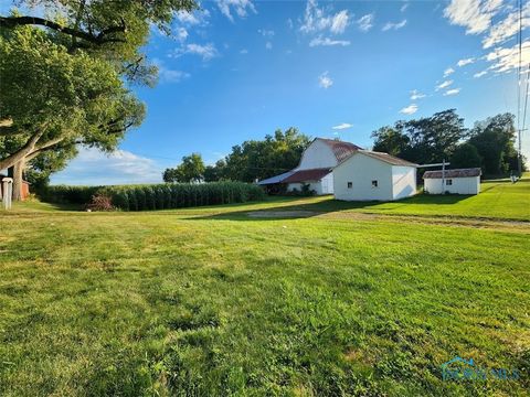 Tiny photo for 460 E Airport Highway, Wauseon, OH 43567 (MLS # 6106117)