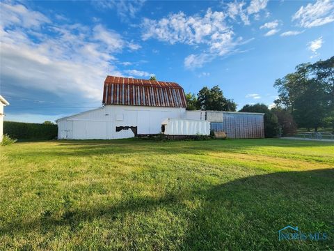 Tiny photo for 460 E Airport Highway, Wauseon, OH 43567 (MLS # 6106117)