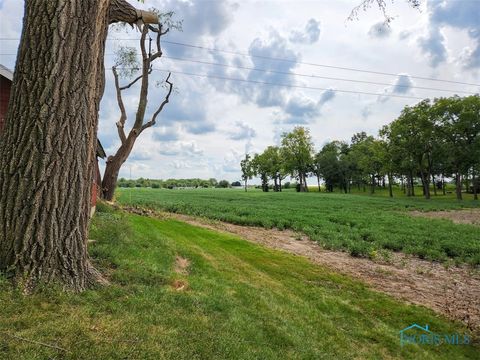 Tiny photo for 460 E Airport Highway, Wauseon, OH 43567 (MLS # 6106117)