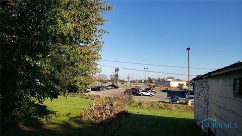 Tiny photo for 460 E Airport Highway, Wauseon, OH 43567 (MLS # 6106117)