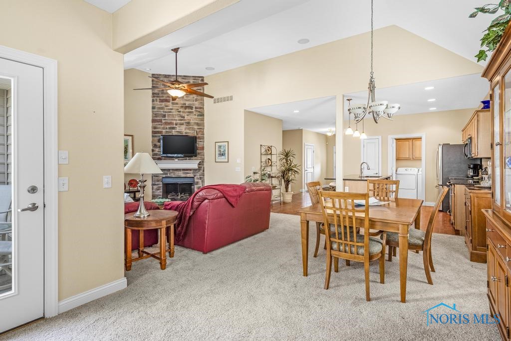 4614 Lakeside Drive, Maumee, Ohio image 9