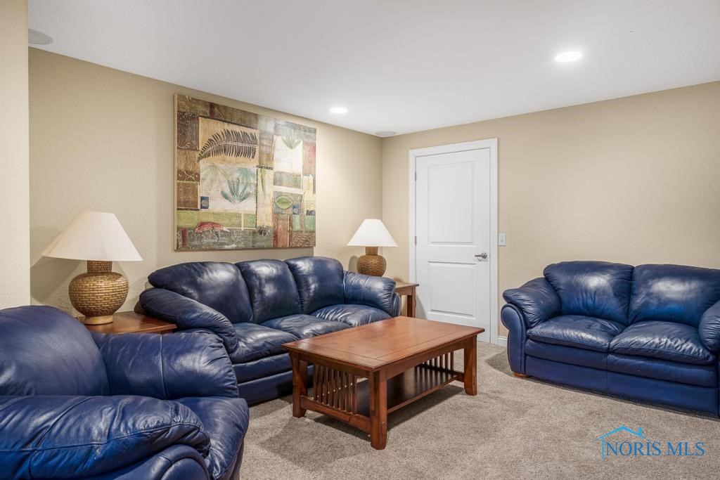 4614 Lakeside Drive, Maumee, Ohio image 32