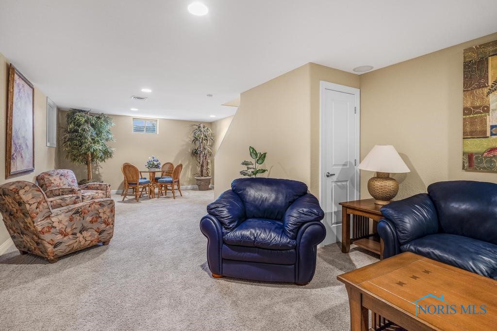 4614 Lakeside Drive, Maumee, Ohio image 31