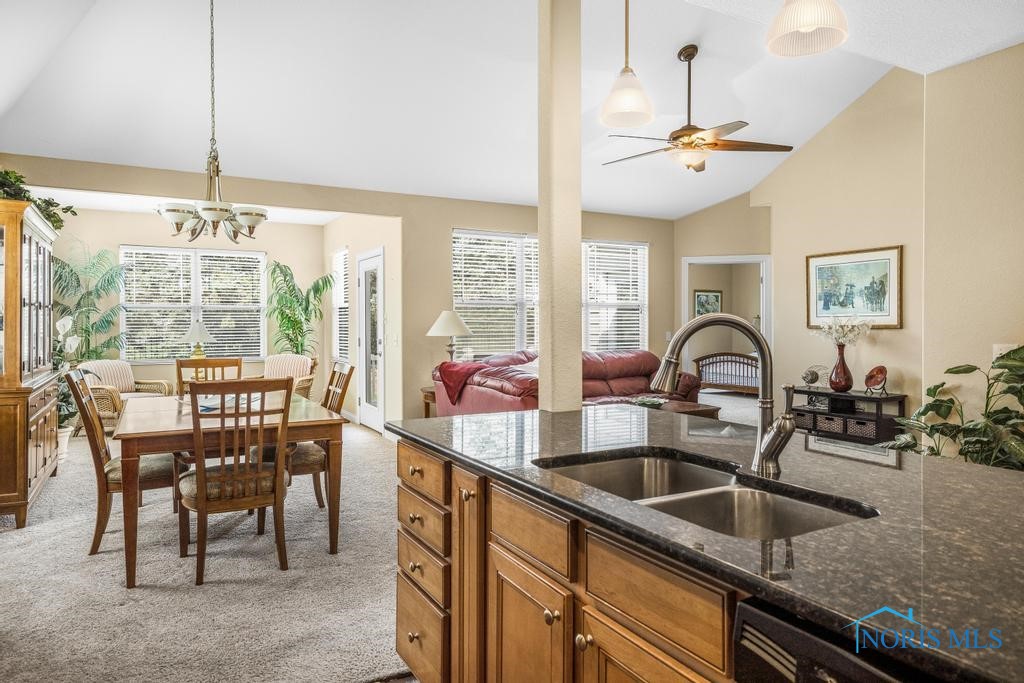 4614 Lakeside Drive, Maumee, Ohio image 18