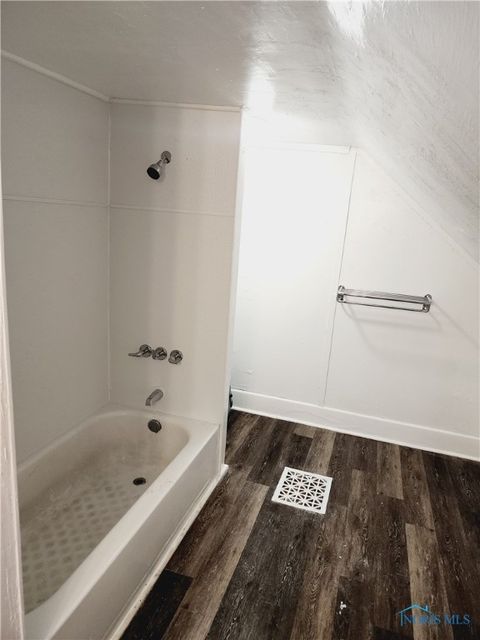 Tiny photo for 427 Everett Street, Toledo, OH 43608 (MLS # 6136324)