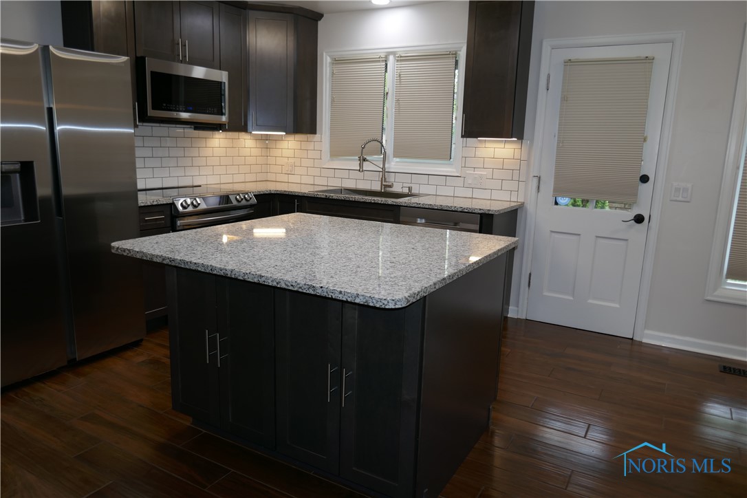 6553 Abbey #D13, Sylvania, Ohio image 9