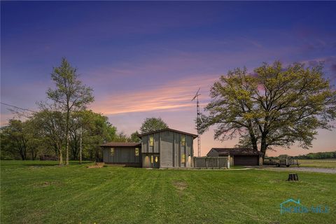4264 County Road 5 Delta OH 43515