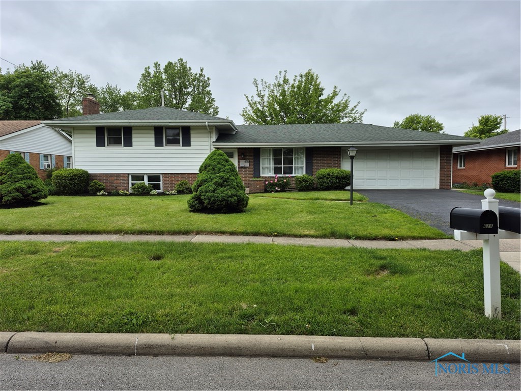 615 Hillcrest Avenue, Findlay, Ohio image 2