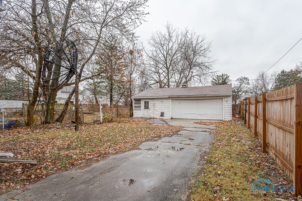 1217 Saint John Avenue, Toledo, Ohio image 3