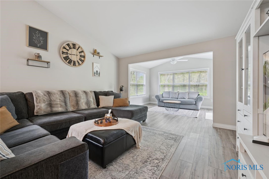 2056 Sunrise Creek Drive, Toledo, Ohio image 13