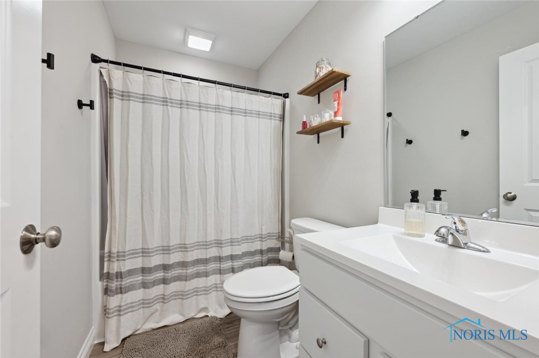 2056 Sunrise Creek Drive, Toledo, Ohio image 25
