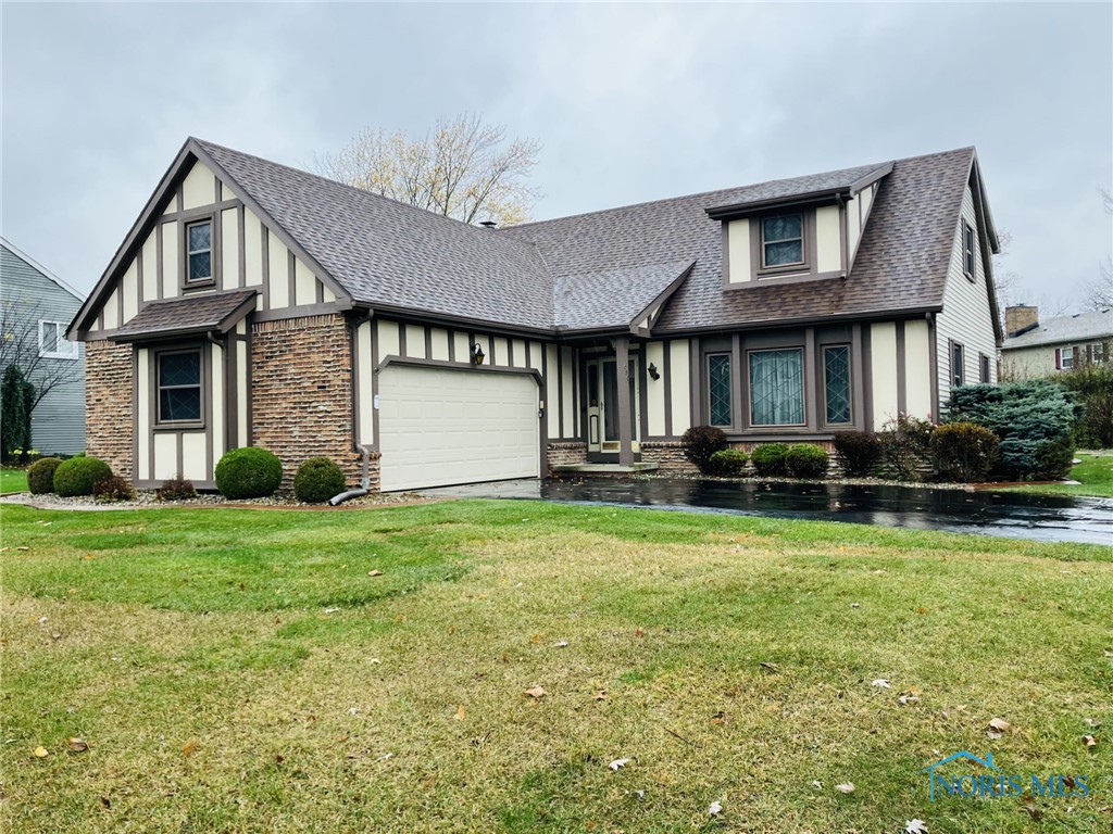 650 Oak Knoll Drive, Perrysburg, Ohio image 2