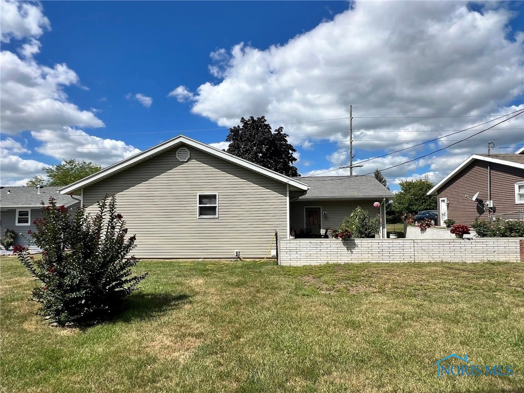 Findlay, Ohio 45840, United States, 3 Bedrooms Bedrooms, ,2 BathroomsBathrooms,Residential,Contingent,203098