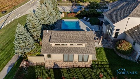 Tiny photo for 1800 Timber Ridge Drive, Bowling Green, OH 43402 (MLS # 6136573)