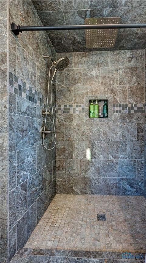 Tiny photo for 1800 Timber Ridge Drive, Bowling Green, OH 43402 (MLS # 6136573)