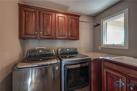 Tiny photo for 1800 Timber Ridge Drive, Bowling Green, OH 43402 (MLS # 6136573)
