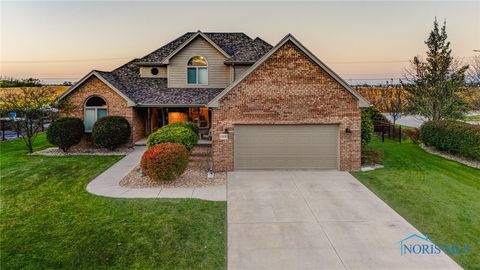 Tiny photo for 1800 Timber Ridge Drive, Bowling Green, OH 43402 (MLS # 6136573)