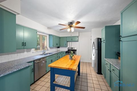 Tiny photo for 4121 Drummond Road, Toledo, OH 43613 (MLS # 6136416)