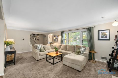 Tiny photo for 4121 Drummond Road, Toledo, OH 43613 (MLS # 6136416)