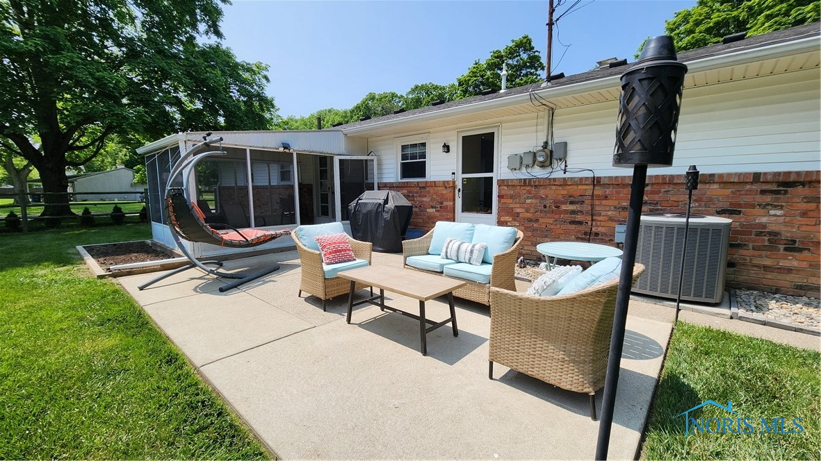 3713 Treelawn Drive, Toledo, Ohio image 22