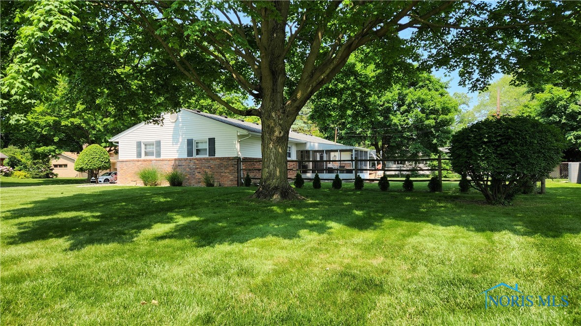 3713 Treelawn Drive, Toledo, Ohio image 25