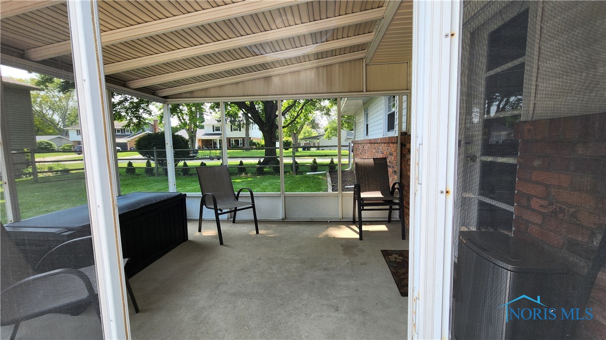 3713 Treelawn Drive, Toledo, Ohio image 5
