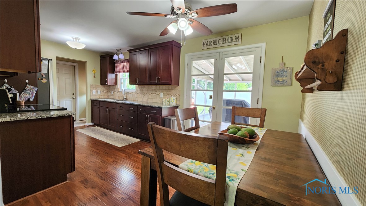 3713 Treelawn Drive, Toledo, Ohio image 3