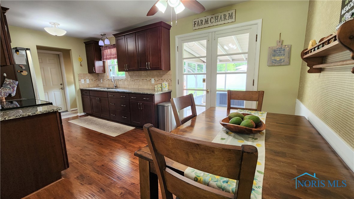 3713 Treelawn Drive, Toledo, Ohio image 15