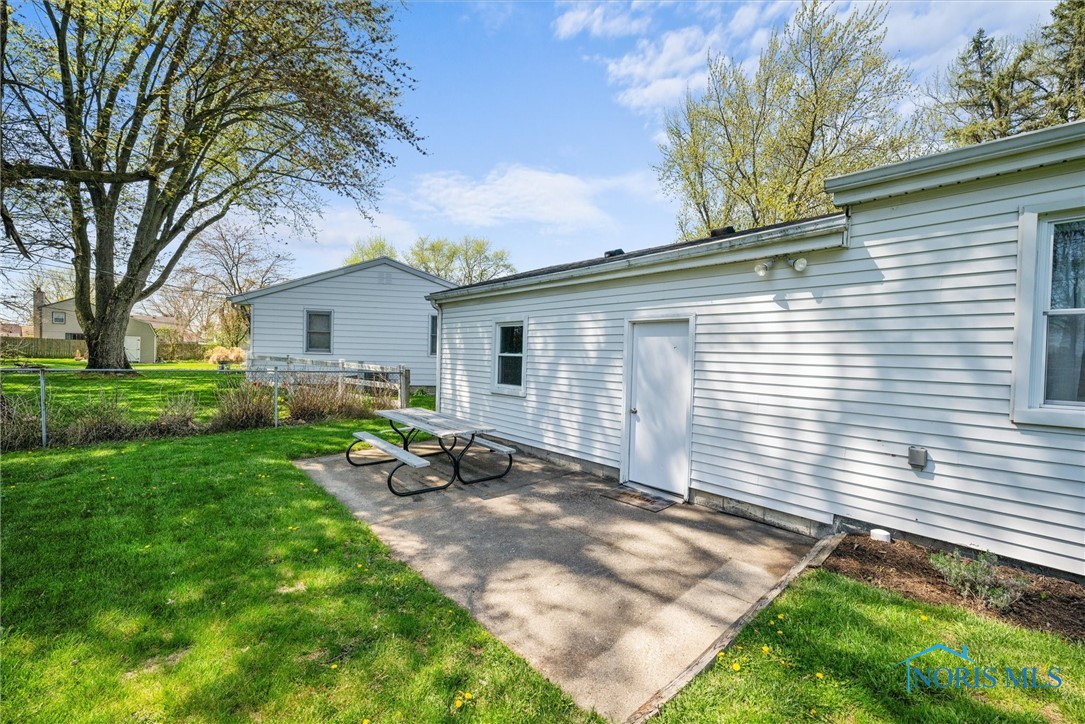 18 S Melody Lane, Waterville, Ohio image 23