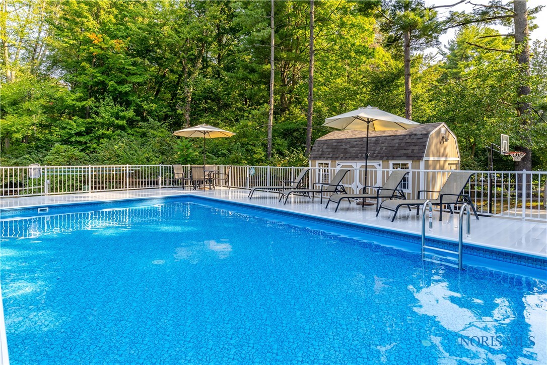 5044 Larkhaven Drive, Toledo, Ohio image 47