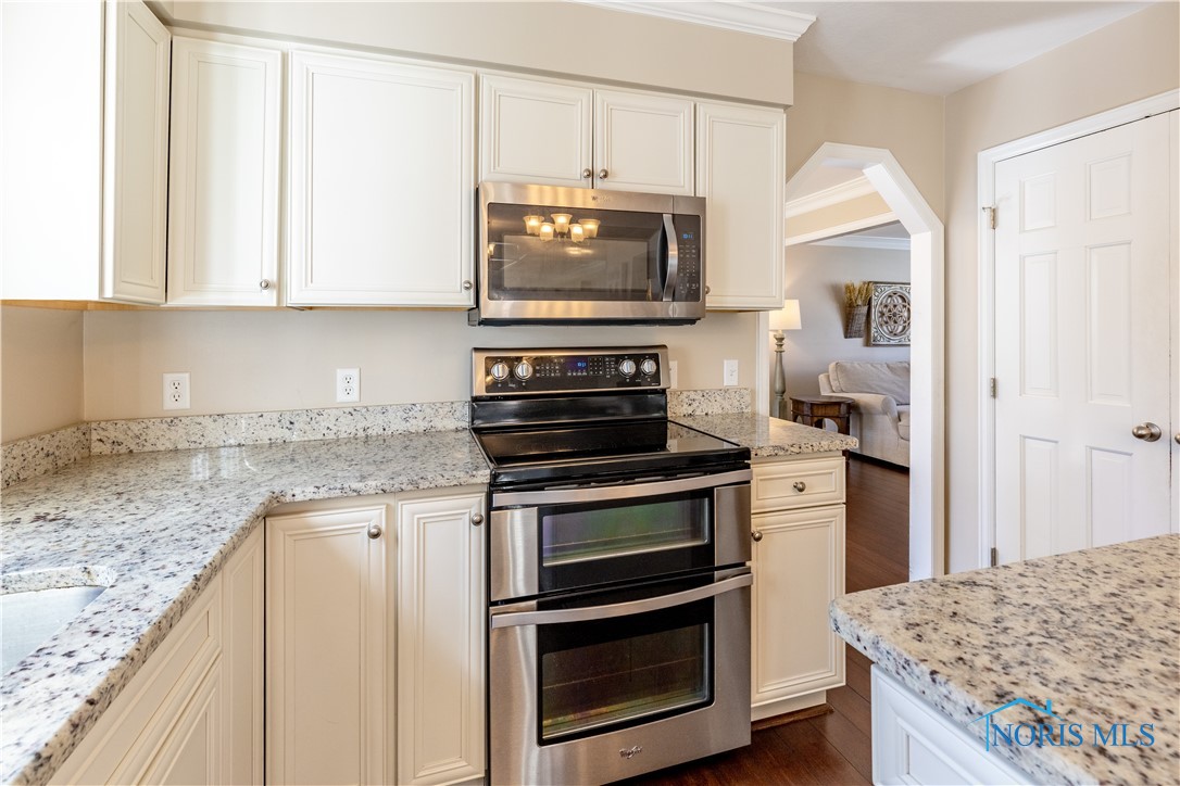 5044 Larkhaven Drive, Toledo, Ohio image 14