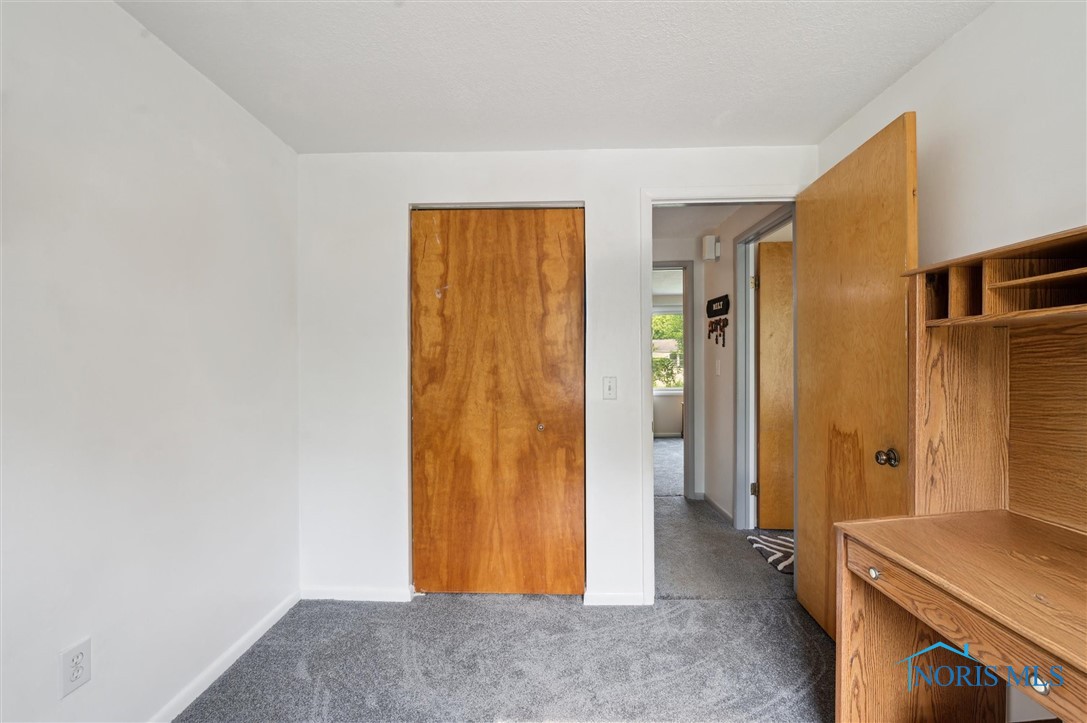 345 S Haven Road, Toledo, Ohio image 20