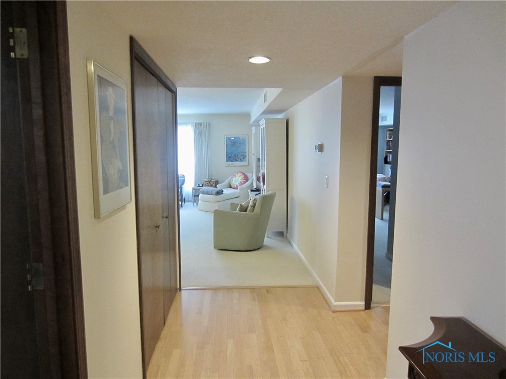 4343 W Bancroft Street #2D, Toledo, Ohio image 7