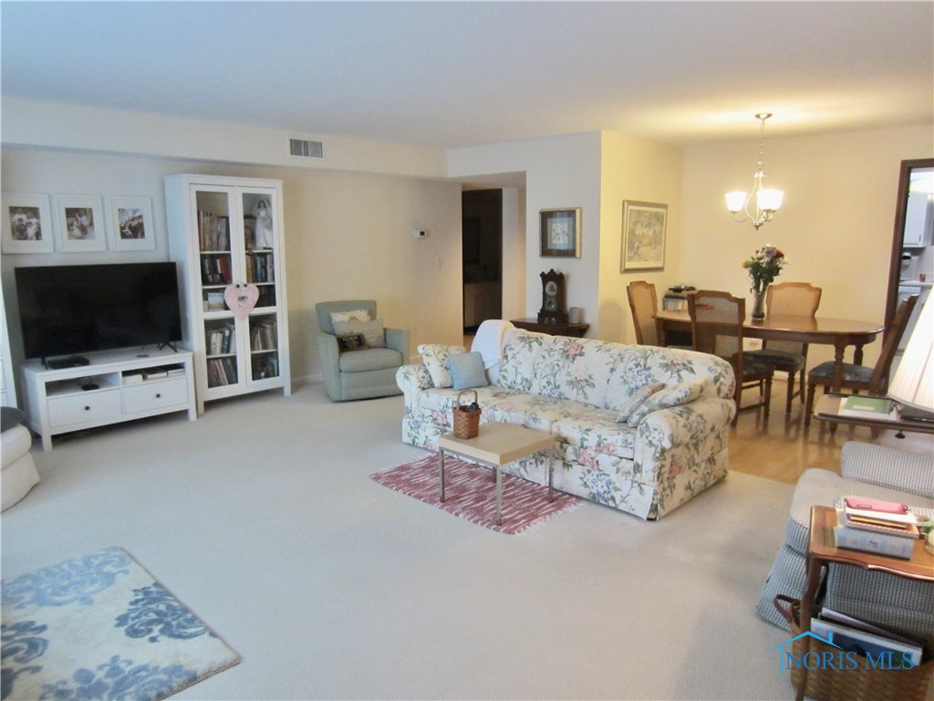4343 W Bancroft Street #2D, Toledo, Ohio image 13