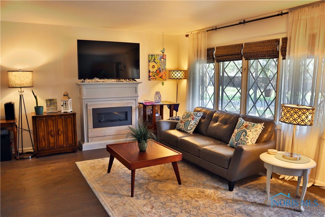 4061 Sherwood Forest Manor Road #B6, Toledo, Ohio image 7